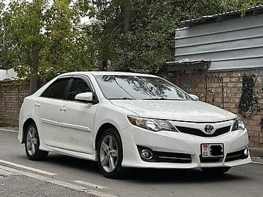 Toyota Camry: 2013 г., 2.5 л, Автомат, Бензин, Седан — 3