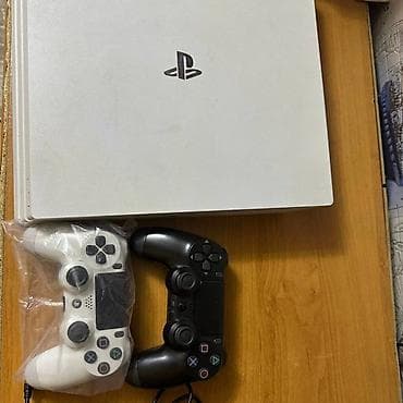 ПРОДАЮ PS4 PRO 1TB (белая) Консоль долго лежала без использования