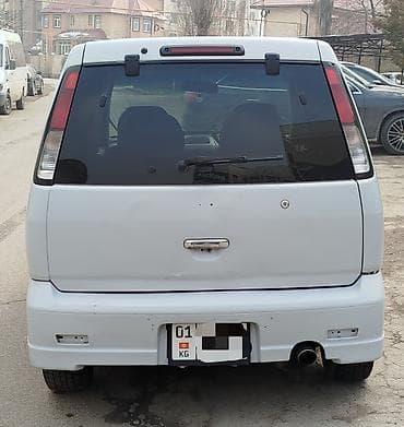 Nissan: Nissan Cube: 2000 г., 1.3 л, Автомат, Бензин, Универсал — 2