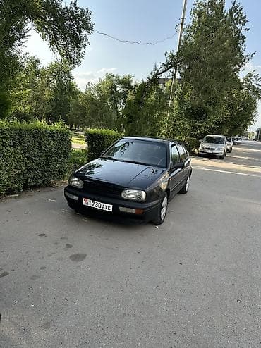 colf 2: Volkswagen Golf: 1994 г., 1.6 л, Механика, Бензин, Хэтчбэк — 3