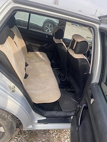 глф 2: Volkswagen Golf: 1999 г., 2 л, Автомат, Бензин, Хэтчбэк — 7