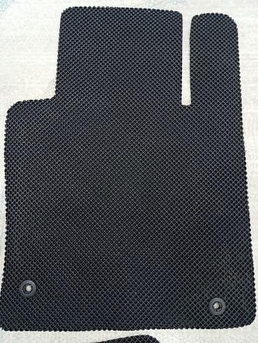 Аксессуарлар жана тюнинг: Жалпак Төшөмөлдөр Салон үчүн түсү - Кара — 2