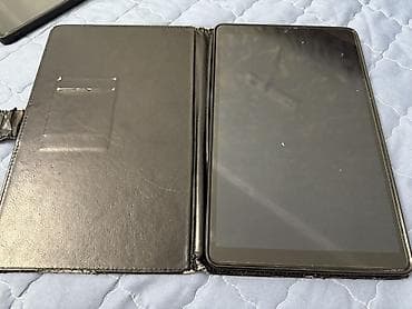 самсунг таб а: Samsung A10e, Б/у, 32 ГБ, цвет - Черный — 1