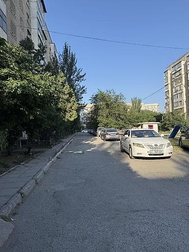 продаю квартиру bsk: 1 комната, 35 м², 105 серия, 3 этаж, Старый ремонт — 3