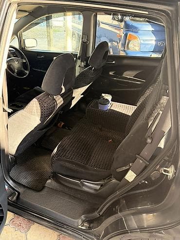 Honda Stream: 2003 г., 2 л, Автомат, Бензин, Хетчбек — 7