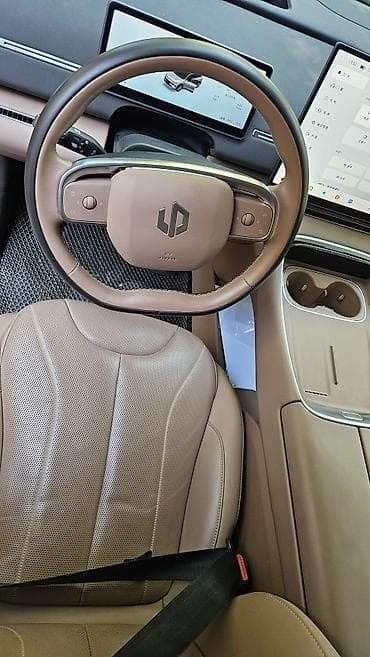 липмотор с11: ПРОДАЕТСЯ LEAPMOTOR C11 2025 Запас хода — 640 км 300л.с. разгон до — 8