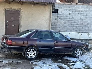 Audi 100: 1990 г., 2 л, Механика, Бензин, Седан — 4
