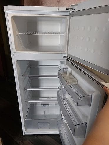 Техника и электроника: Холодильник Beko, Двухкамерный — 2