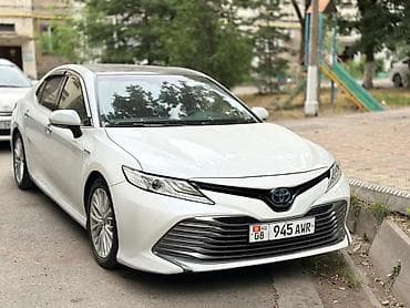 купить мерс с: Toyota Camry: 2017 г., Вариатор, Гибрид, Седан — 6