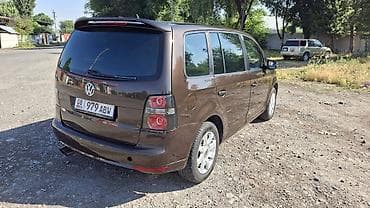 Унаа: Volkswagen Touran: 2018 г., 1.6 л, Кол менен иштөөчү, Бензин, Вэн/Минивэн — 3
