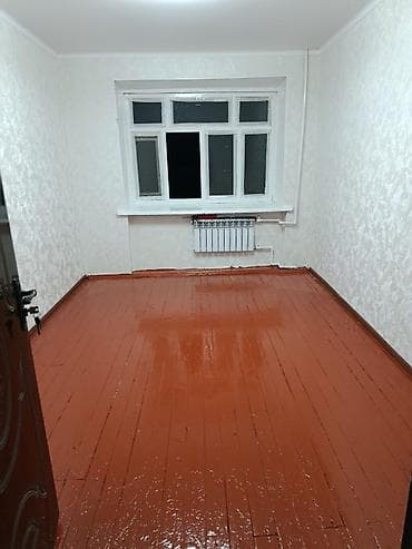 Комната сатылат обшагадан - Площадь 12м², форма прямоугольная. -