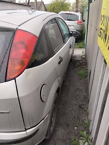 mazda 2: Ford Focus: 2002 г., 1.8 л, Ручные, Бензин, Хэтчбэк — 2