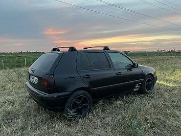Унаа: Volkswagen Golf: 1995 г., 1.8 л, Кол менен иштөөчү, Газ — 2