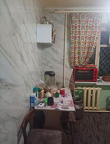 Батирлер: 1 бөлмө, 32 м², 8-мкр 104-серия, 1 кабат, Ремонт талап кылынат — 1
