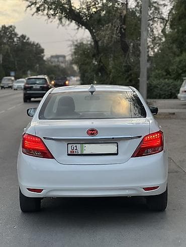 bye e5: BYD E5: 2019 г., Электромобиль, Седан — 3