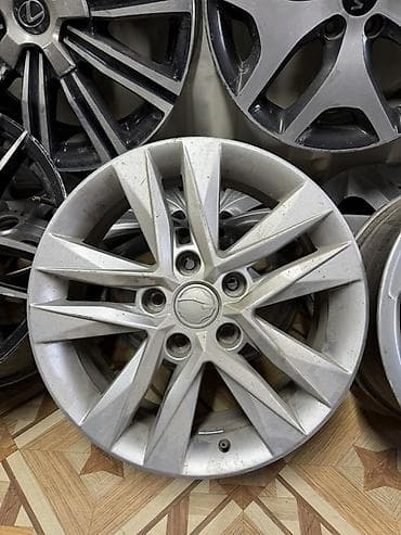 rexton: Литые Диски R 18 Комплект, отверстий - 5, Б/у — 1