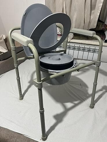 Биотуалеты: Портативный туалет-стул (комод) Очень удобный, устойчивый, можно — 1