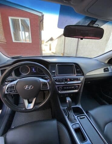 ру: Hyundai Sonata: 2018 г., 2 л, Автомат, Газ, Седан — 8