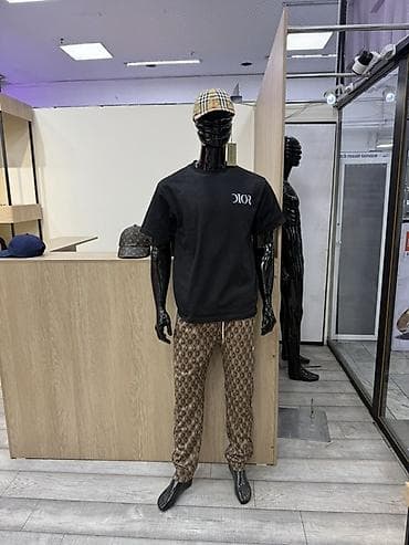 Маникен мужской