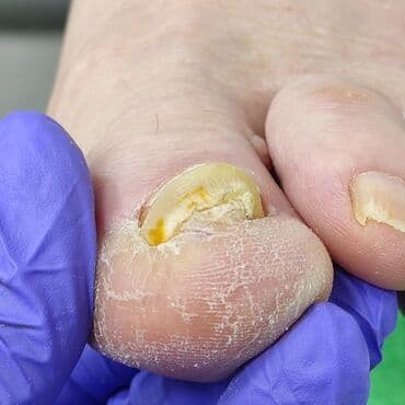 сколько стоит обучение на мастера маникюра: Наращивание ногтей, Донаращивание ногтей, Гель лак, шеллак, Маникюр, Педикюр, Услуги подолога, Консультация, Одноразовые расходные материалы — 3