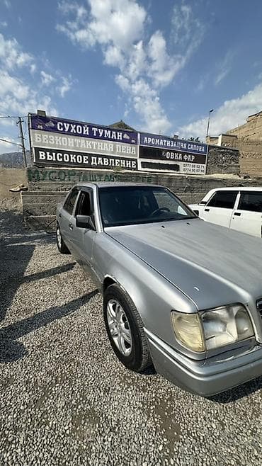 Продажа авто: Mercedes-Benz W124: 1994 г., 2 л, Механика, Бензин, Седан — 3
