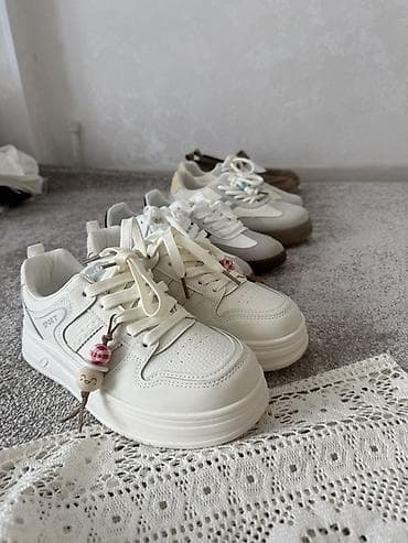 helio strap: Женские кроссовки белого цвета - Модель: повседневные кроссовки в — 1