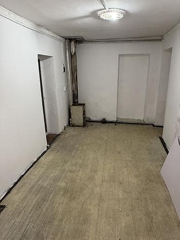 сниму помещение под офис: Сдается квартира с закрытым двором и навесом. Характеристики: - — 7