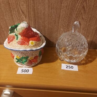 продаю комплект: Сервиз 2000 сом.
много разной посуды — 4