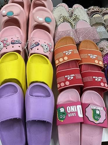 Балдардын кийим-кечелери жана бут кийимдери: Шлепанцы детские и взрослые как раз к сезону Успейте купить всего — 5
