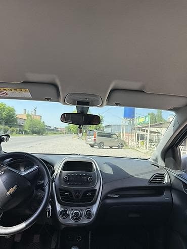 shevralet spark: Chevrolet Spark: 2018 г., Механика, Бензин, Хэтчбэк — 3