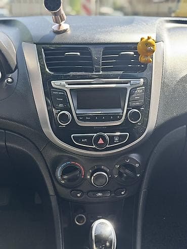 samsung car: Hyundai Accent: 2019 г., 1.4 л, Автомат, Бензин, Седан — 10