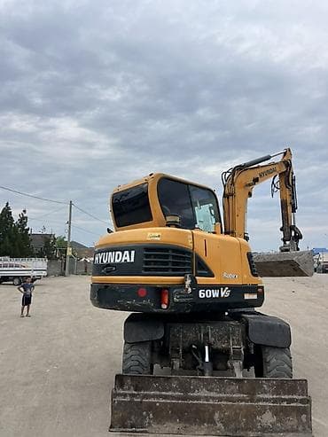 Экскаватор, Hyundai, Дөңгөлөктүү — 1