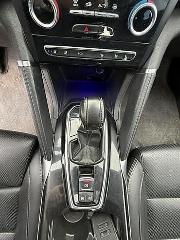 Renault QM6: 2019 г., 2 л, Автомат, Газ, Кроссовер — 10