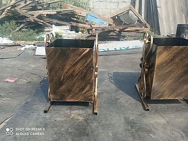 Уход и хранение одежды: Металлическая урна для мусора с ковкой - Корпус: стальной — 4