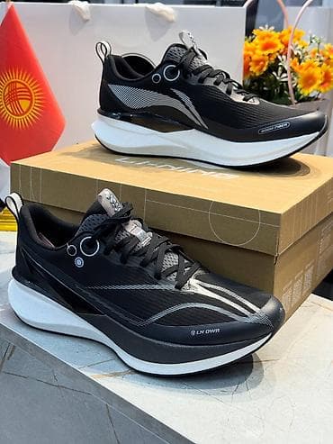 Продаю кроссовки Lining 100% оригинал модель red hare 8 pro цена 5500