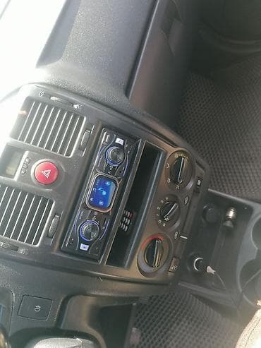 Унаа сатуу: Hyundai Getz: 2006 г., 1.4 л, Кол менен иштөөчү, Бензин, Седан — 4