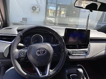 маржан лед: Toyota Corolla: 2021 г., Гибрид, Седан — 8