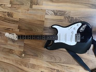 форма валейболный: Электрогитара Squier by Fender Bullet Strat (Stratocaster) - — 1