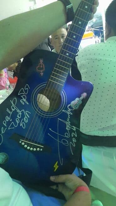 полуакустическая электрогитара: Продам гитару подпис бек Борбиева — 1