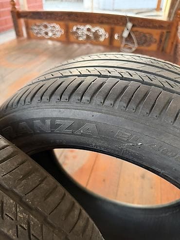 lexus lc: Шины R 17, Лето, Б/у, Пара, Легковые, Bridgestone — 1