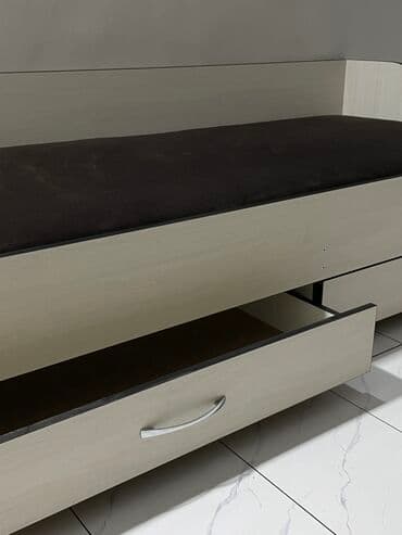 двухъярусный кровать для взрослых: Кровать односпальная Размер: 1,90 на 0,80 Доставка по городу 500 — 4