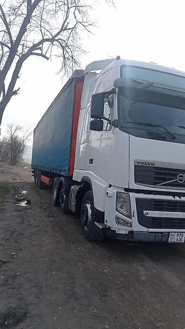 чопер мото: Тягач, Volvo, 2013 г., Тентованный — 4