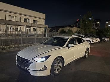 step 2: Hyundai Sonata: 2022 г., 2 л, Автомат, Бензин, Седан — 2