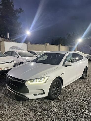 BYD: BYD Qin: 2020 г., Электромобиль, Седан — 2
