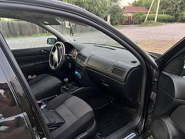 fit 2 2011: Volkswagen Golf: 2004 г., 1.6 л, Механика, Бензин, Хэтчбэк — 5
