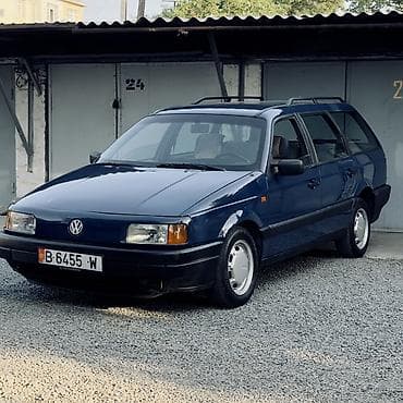 Volkswagen Passat Variant: 1989 г., 1.8 л, Механика, Бензин, Универсал