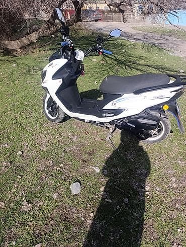 визор для шлема: Продаю скутер макси белого цвета состояние идеальное в ложений не — 3