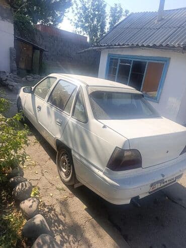 киа сентр: Daewoo Nexia: 1995 г., 1.5 л, Механика, Бензин, Седан — 1