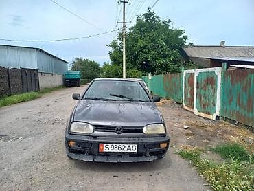 Volkswagen Golf: 1993 г., 1.6 л, Механика, Бензин, Хэтчбэк