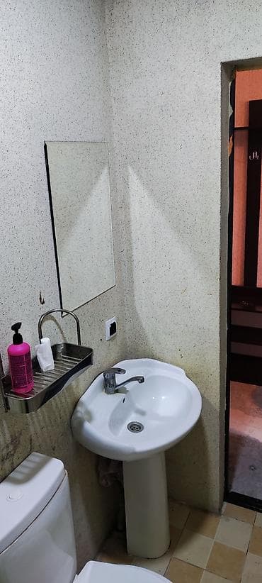 Бөлмөлөрдү бир күнгө ижаралоо: Сдаю комната.Студия с отдельным санузлом и мини‑кухней — 4